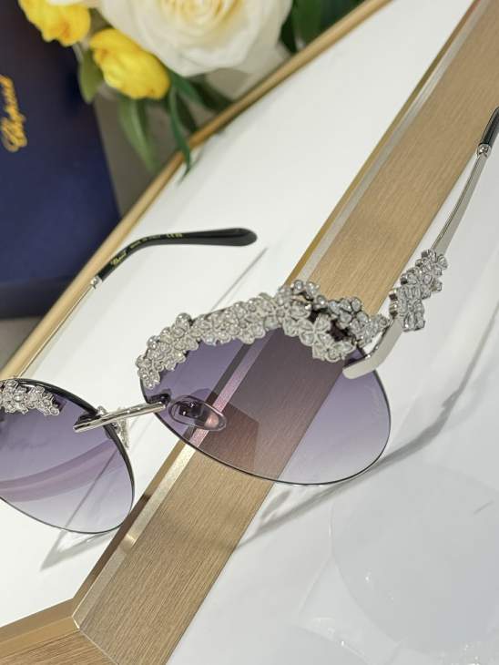 Picture of Chopard Sunglasses _SKUfw73184298fw